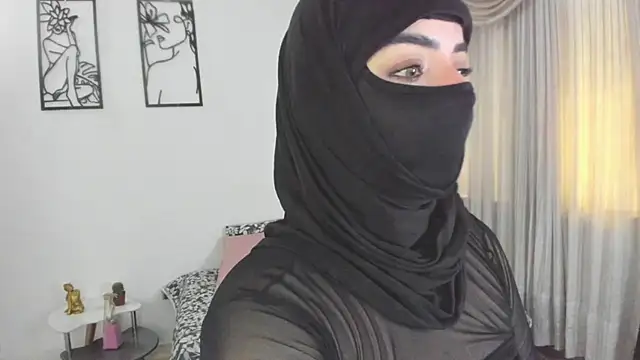 Uzra hayed online show from 5, 8, 2026