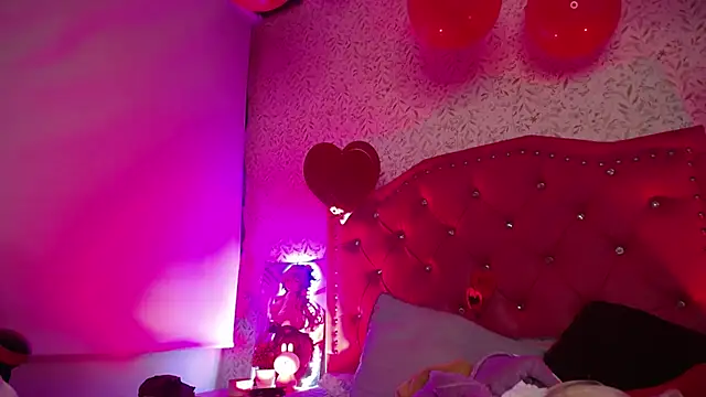 Snapshot of luly_pink chatting on 11, 2, 2026 luly pink online show from 11, 2, 2026