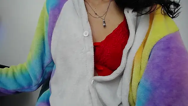 Snapshot of luly_pink chatting on 10, 4, 2026 luly pink online show from 10, 4, 2026