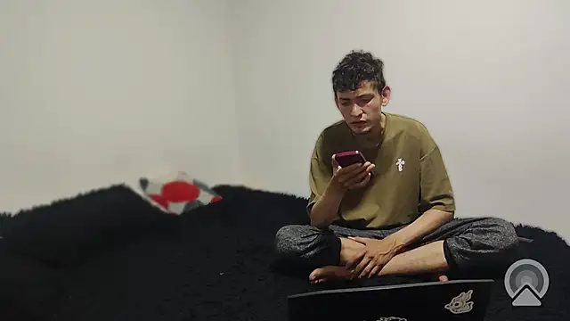 Alex Montes online show from 5, 6, 2026