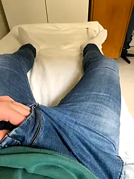 Snapshot of onbifeet chatting on 27, 2, 2025 onbifeet online show from 27, 2, 2025