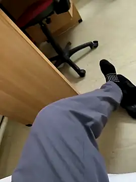 Snapshot of onbifeet chatting on 13, 3, 2025 onbifeet online show from 13, 3, 2025