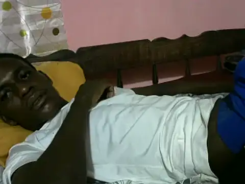 Snapshot of Bigras0011 chatting on 5, 12, 2024 Bigras0011 online show from 5, 12, 2024