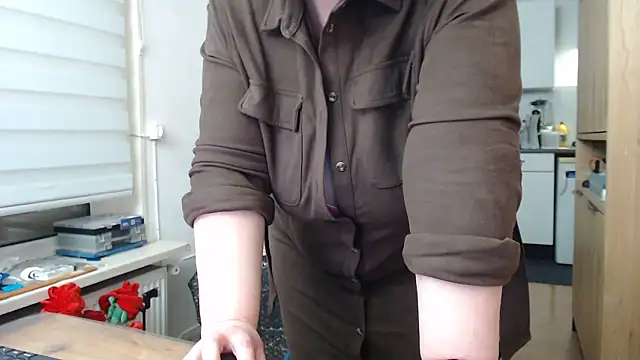 MilfGina online show from 13, 1, 2026