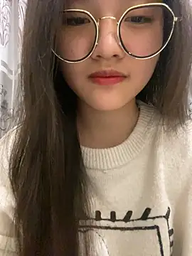 Krixxi22 online show from 16, 2, 2025