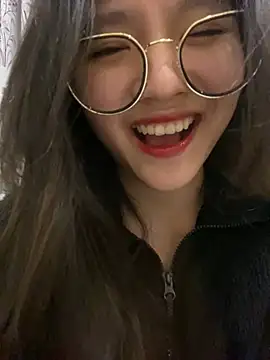 Krixxi22 online show from 25, 2, 2025