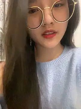 Krixxi22 online show from 27, 2, 2025