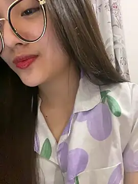 Krixxi22 online show from 12, 3, 2025