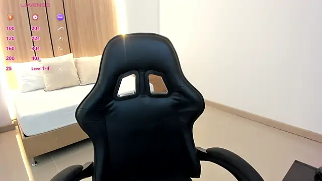 zoe danae  online show from 23, 3, 2026