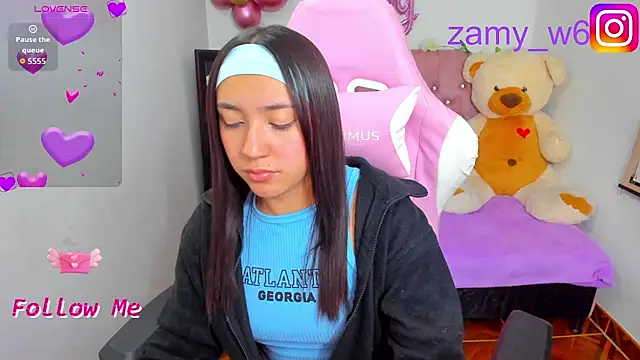 Snapshot of karla_cute01 chatting on 2, 11, 2025 karla cute01 online show from 2, 11, 2025