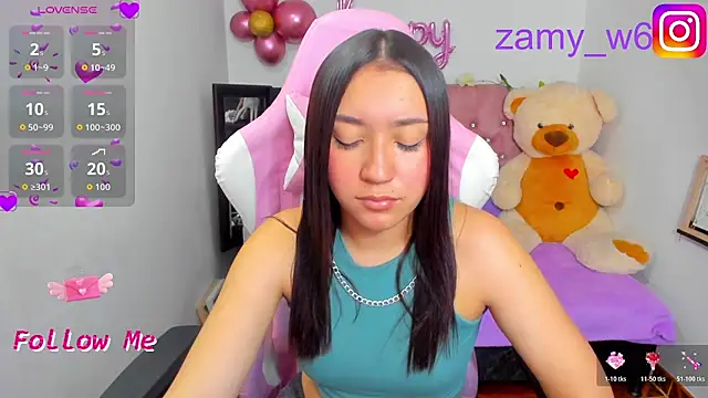 Snapshot of karla_cute01 chatting on 5, 11, 2025 karla cute01 online show from 5, 11, 2025