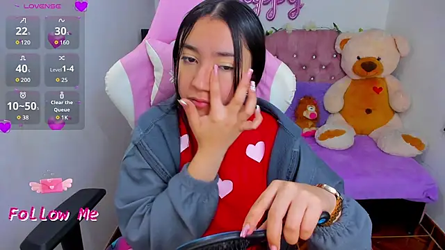 Snapshot of karla_cute01 chatting on 11, 11, 2025 karla cute01 online show from 11, 11, 2025