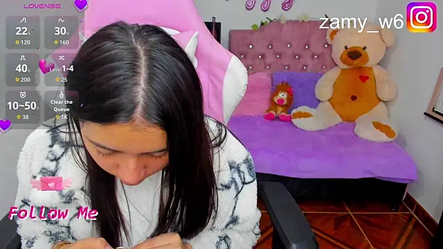 Snapshot of karla_cute01 chatting on 3, 12, 2025 karla cute01 online show from 3, 12, 2025