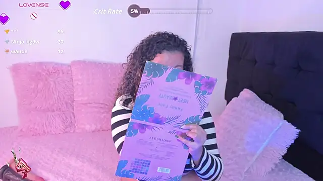 Kenia tompson01 online show from 26, 10, 2025