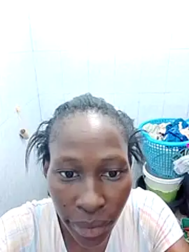LOVELY-2BERRY online show from 7, 6, 2026