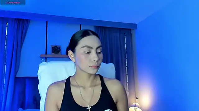 nichole bree  online show from 20, 2, 2025