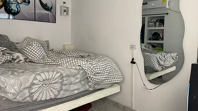 Snapshot of wendy_alejo1712 chatting on 28, 10, 2025 wendy alejo1712 online show from 28, 10, 2025