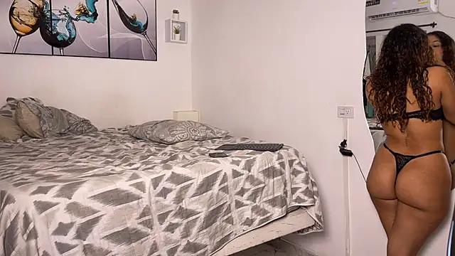 Snapshot of wendy_alejo1712 chatting on 12, 11, 2025 wendy alejo1712 online show from 12, 11, 2025