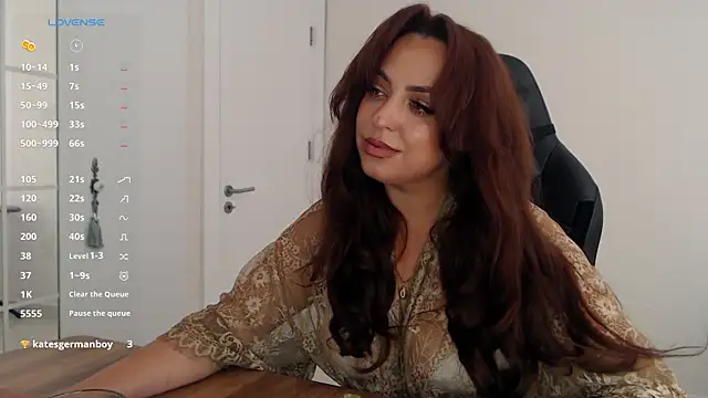 Snapshot of _Just_a_queen_3 chatting on 14, 5, 2026 Just a queen 3 online show from 14, 5, 2026