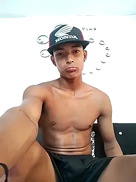 Snapshot of Demiansteven2 chatting on 24, 11, 2025 Demiansteven2 online show from 24, 11, 2025