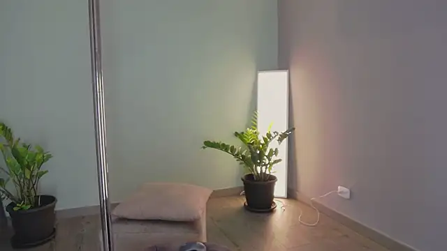 Angelbae- online show from 2, 2, 2025