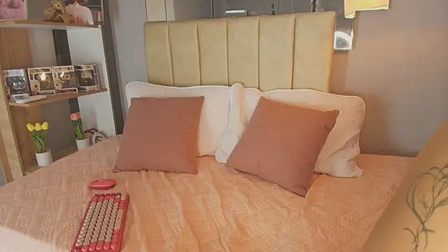 Snapshot of Angelbae- chatting on 17, 1, 2026 Angelbae- online show from 17, 1, 2026