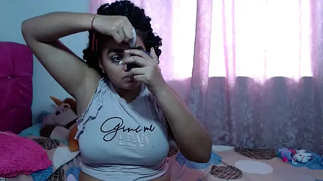 kiara milf  online show from 17, 10, 2025