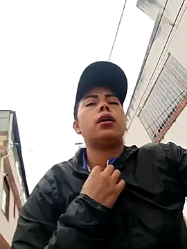  andrea30 online show from 8, 4, 2026