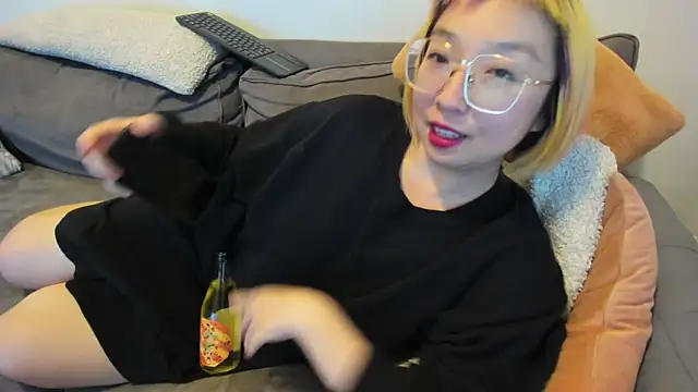 luxgray online show from 1, 1, 2025