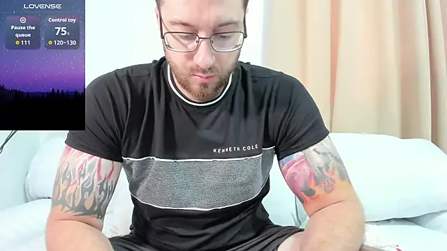 Snapshot of JayXCee_Official chatting on 14, 2, 2026 JayXCee Official online show from 14, 2, 2026