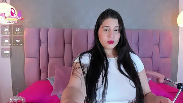 Snapshot of brithanyadams23 chatting on 4, 3, 2025 brithanyadams23 online show from 4, 3, 2025