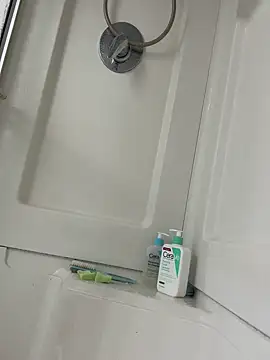 tongueispowerr6d9 online show from 23, 2, 2025