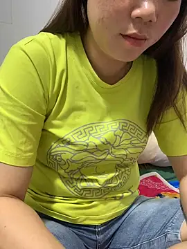 Baby-bigtits online show from 16, 10, 2025