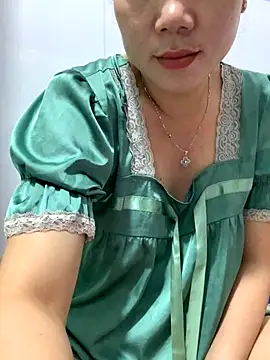 Baby-bigtits online show from 19, 10, 2025