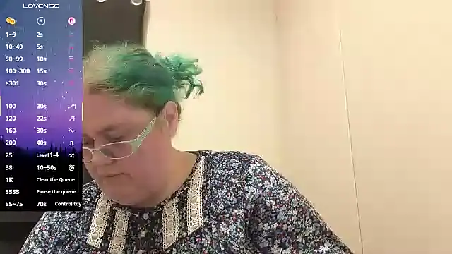 EmberCum online show from 10, 9, 2025