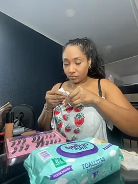 NaiomyLanes online show from 24, 3, 2026