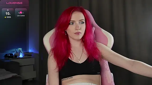 Snapshot of joyhannahh chatting on 29, 10, 2025 joyhannahh online show from 29, 10, 2025