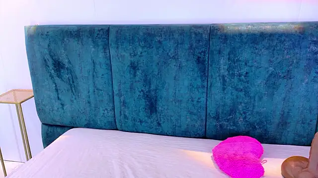 Snapshot of AgathaLynx chatting on 1, 2, 2026 AgathaLynx online show from 1, 2, 2026