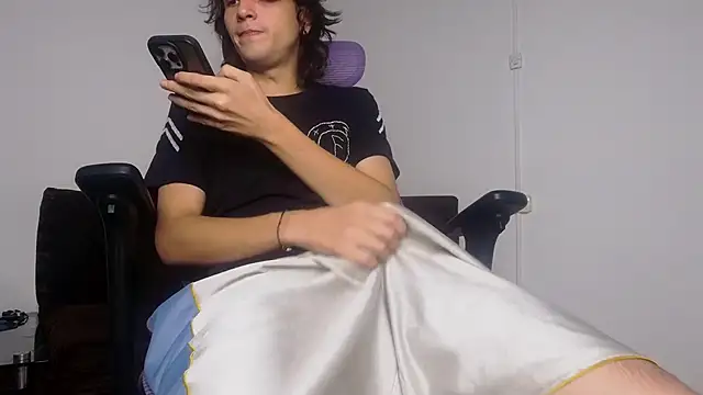 Snapshot of alex_connorr chatting on 9, 6, 2026 alex connorr online show from 9, 6, 2026