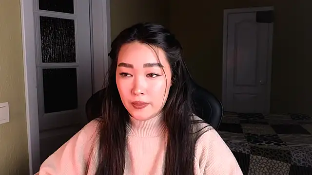 Snapshot of Erica_Wayne chatting on 8, 1, 2025 Erica Wayne online show from 8, 1, 2025