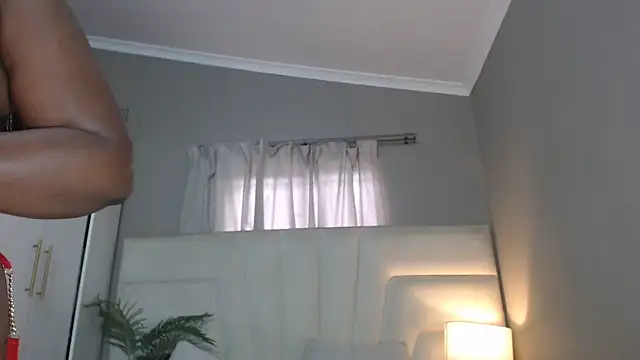 naughtyblackdolie online show from 17, 1, 2026