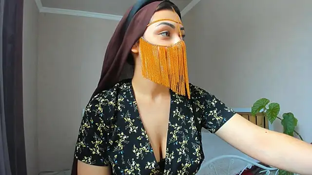  cleopattra  online show from 19, 12, 2025