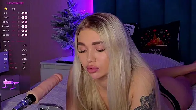 DreamPussyy online show from 13, 1, 2025