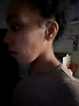 Snapshot of juicyyy323 chatting on 21, 11, 2025 juicyyy323 online show from 21, 11, 2025