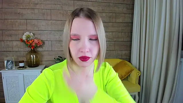 LiliLinn online show from 12, 2, 2025