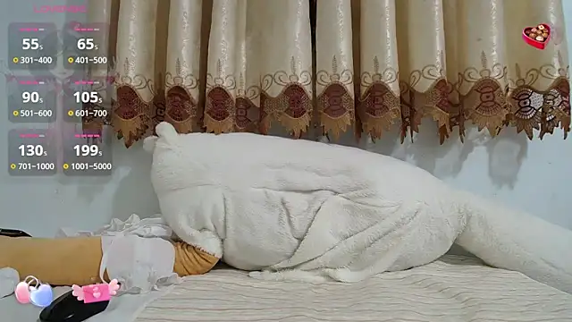 Mia-Tsuki- online show from 7, 2, 2025