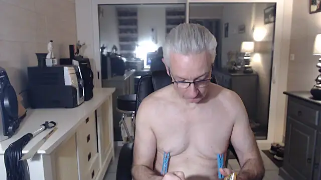 Goduleur69 online show from 1, 12, 2024