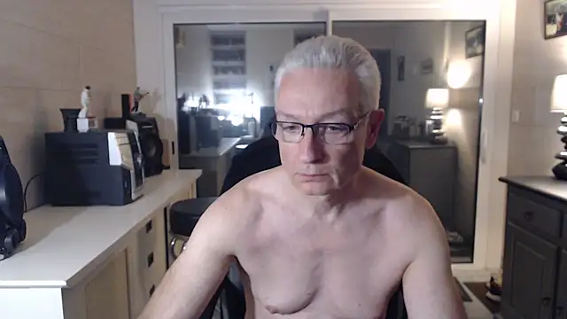 Goduleur69 online show from 10, 12, 2024