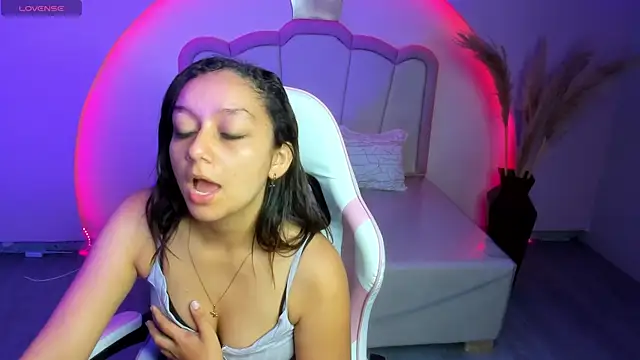 Snapshot of katy_sweet19 chatting on 18, 1, 2026 katy sweet19 online show from 18, 1, 2026