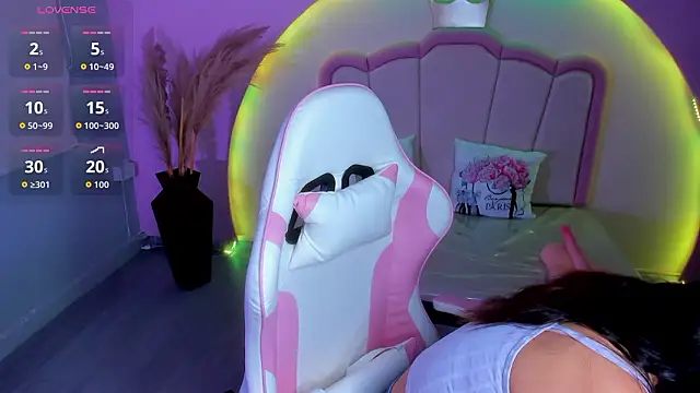 Snapshot of katy_sweet19 chatting on 26, 2, 2026 katy sweet19 online show from 26, 2, 2026